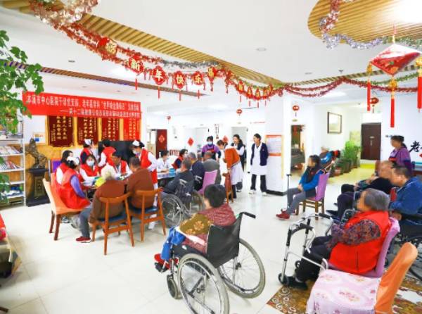 快新闻丨早防早筛早治，同心携手抗癌——本溪市中心医院开展第32届全国肿瘤防治宣传周系列公益活动